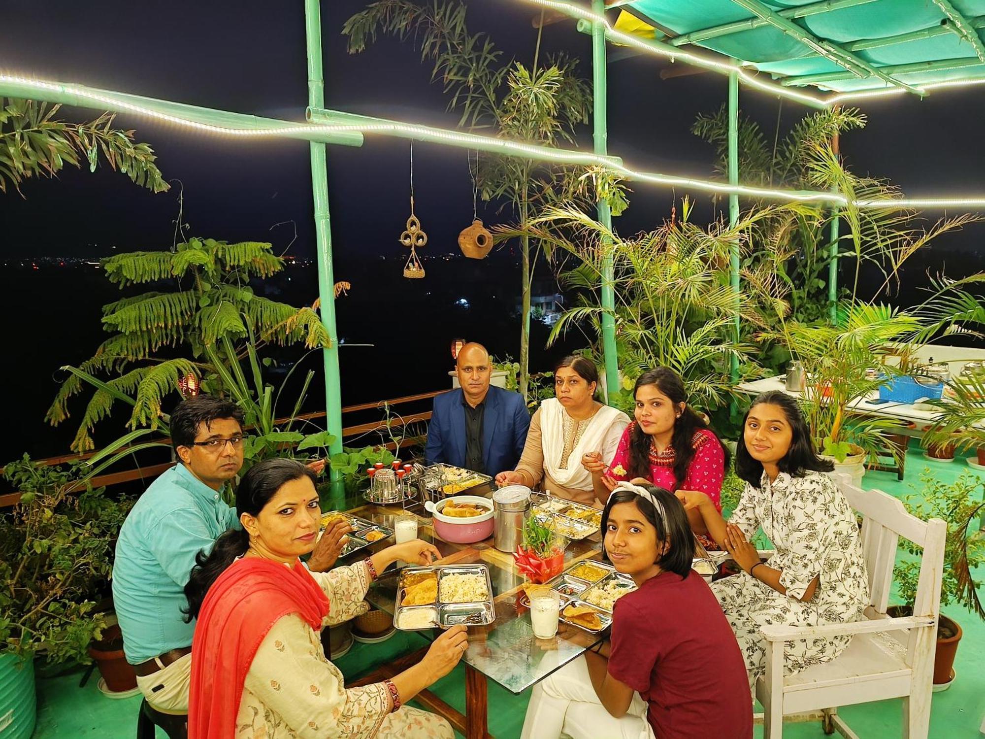 Apartamento Choudhary White House Udaipur Exterior foto